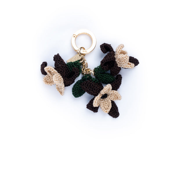 HC Chain Lily